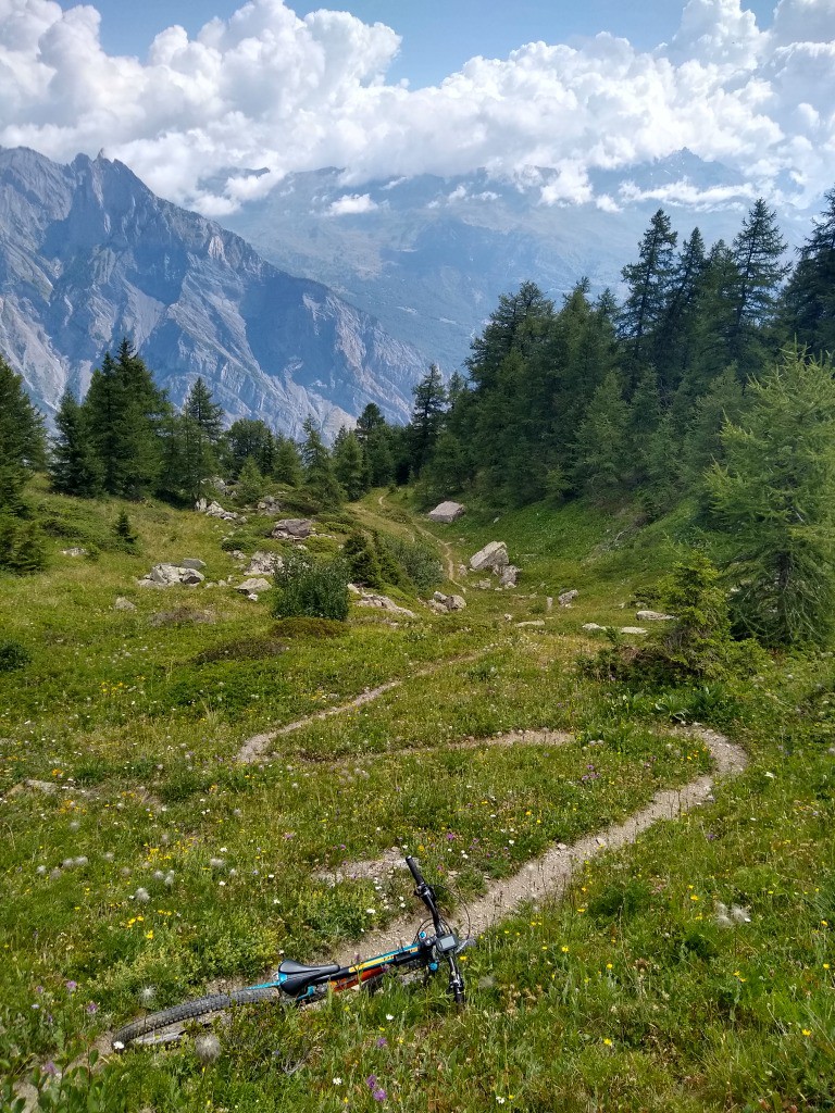#31 J5 è Descente de la combe de Messolard J5 è Descente de la combe de Messolard