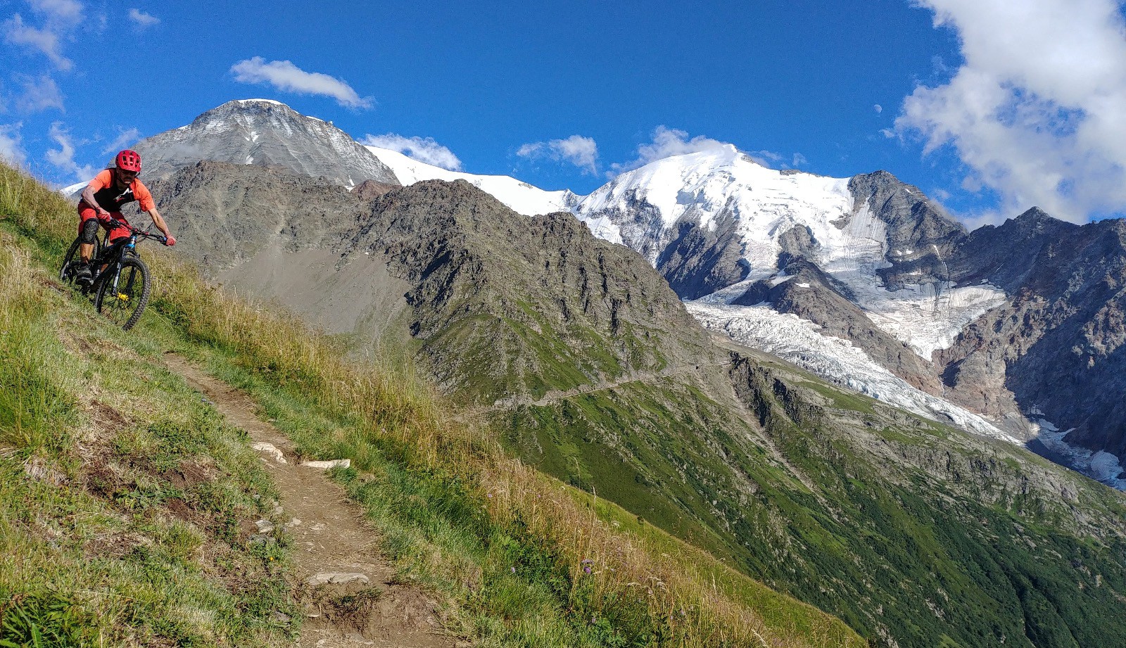 #7 En haut du Mont Lachat : panoramique à souhait ! En haut du Mont Lachat : panoramique à souhait !