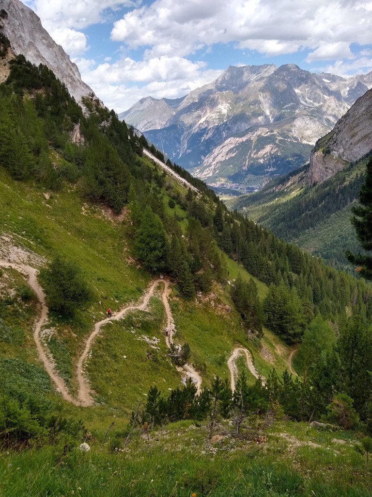 #24 Les Prioux, dans le bas Les Prioux, dans le bas