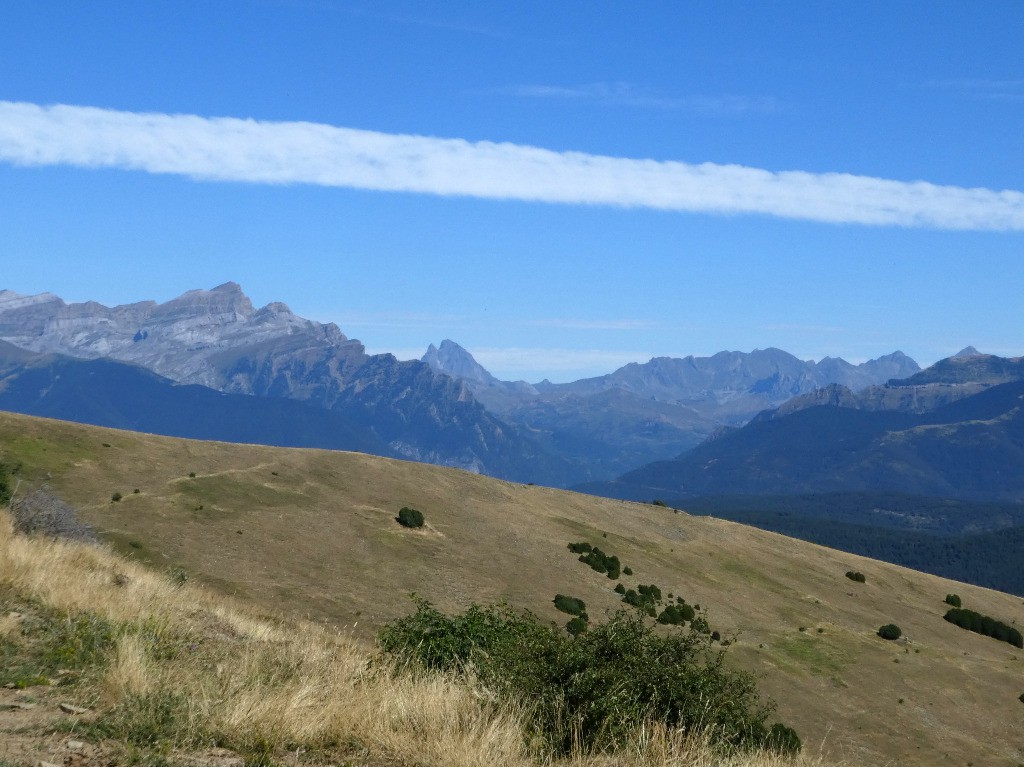 #48 Jour 12: le Pic du Midi d Jour 12: le Pic du Midi d'Ossau depuis la Pena Oturia