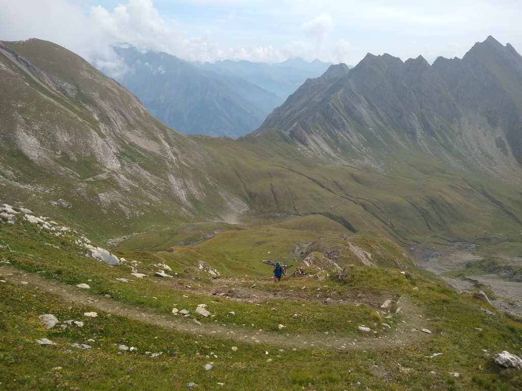 Montée après le col de Youlaz