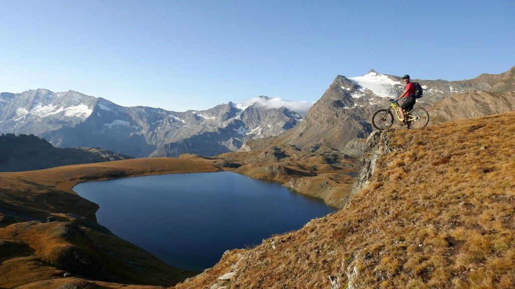 Juste beau ces lacs, les glaciers et cela roule un peu partout même à la montée !