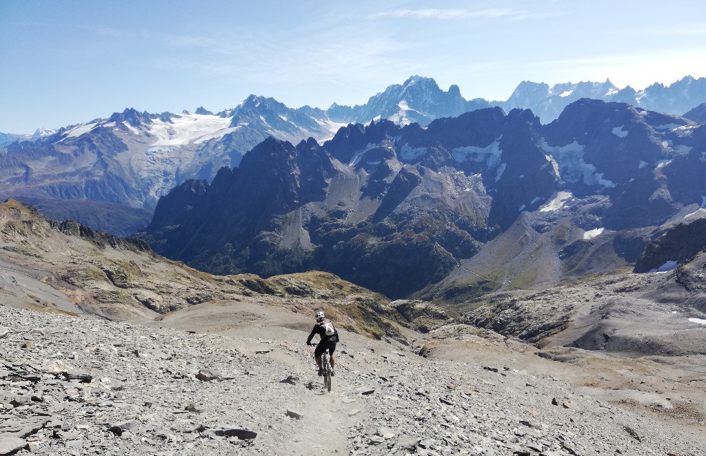 Sympa aussi avec le Tour en toile de fond