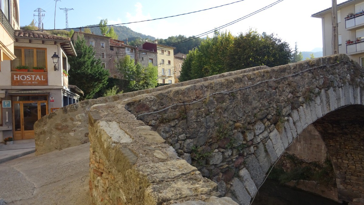 Pont entre vieille et nouvelle ville 