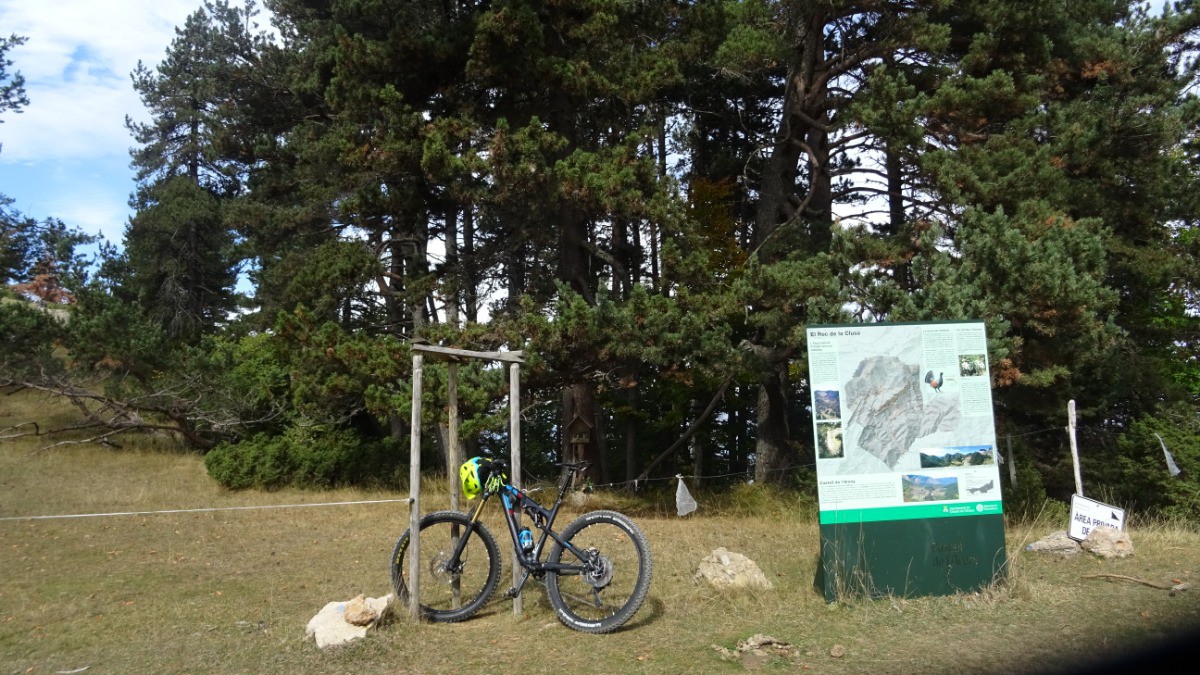 #1 portique du Roc de la Clusa portique du Roc de la Clusa