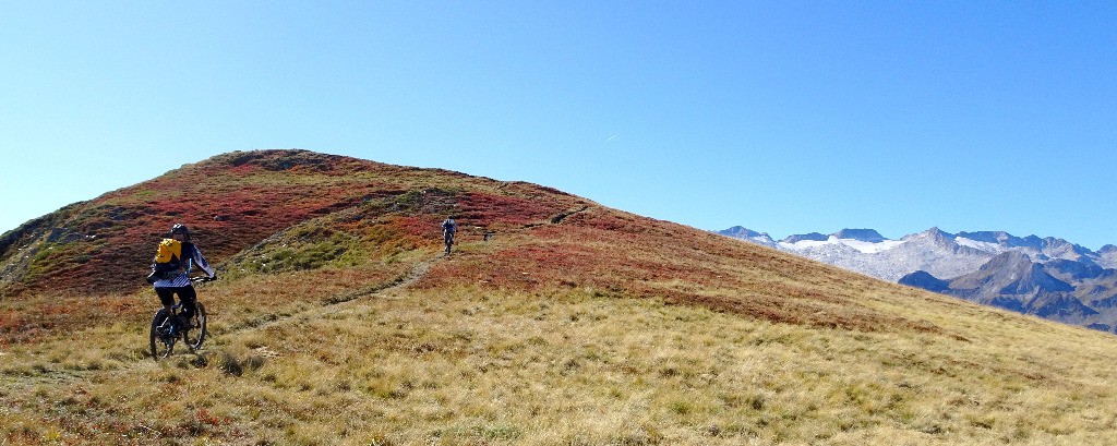 Sommet en vue, presque roulable jusqu'en haut. 