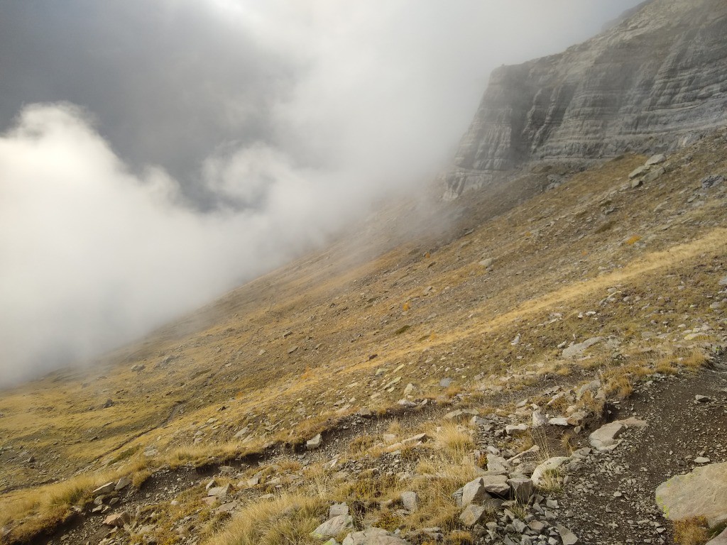 Montée au col de la Venasque