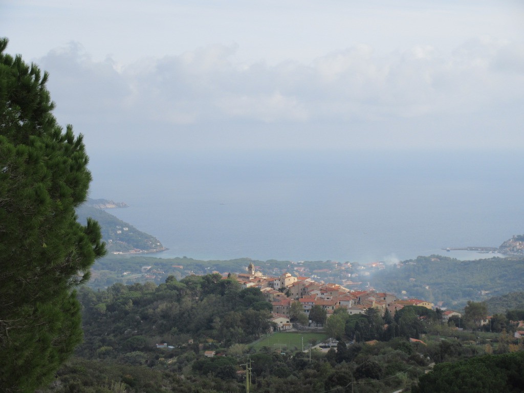 #7 vue sur San Piero in Campo vue sur San Piero in Campo