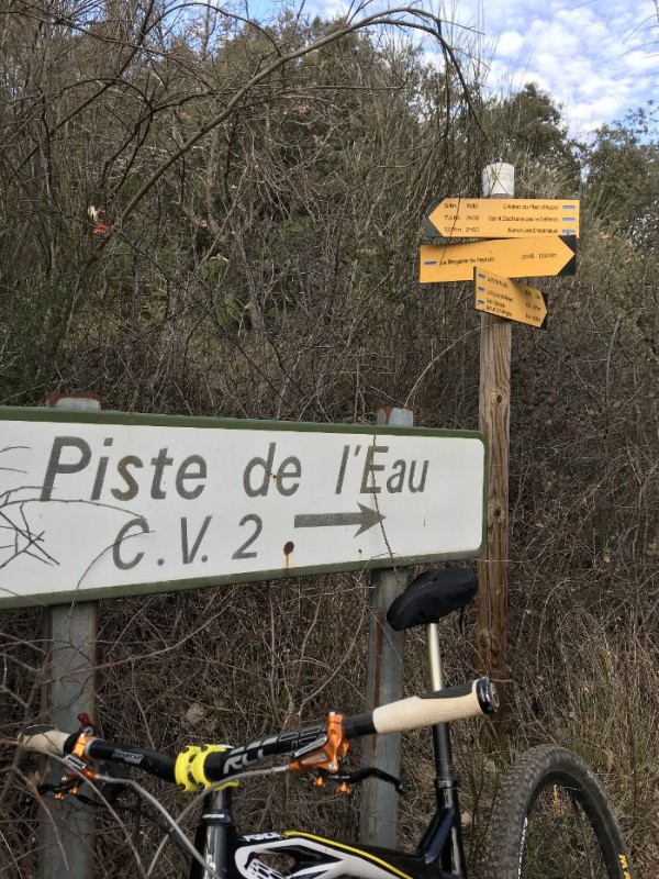 #6 gué piste de L gué piste de L'eau