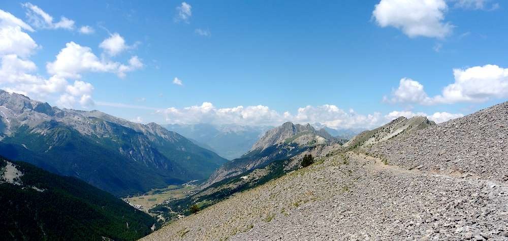 Montée au col d'Estronque