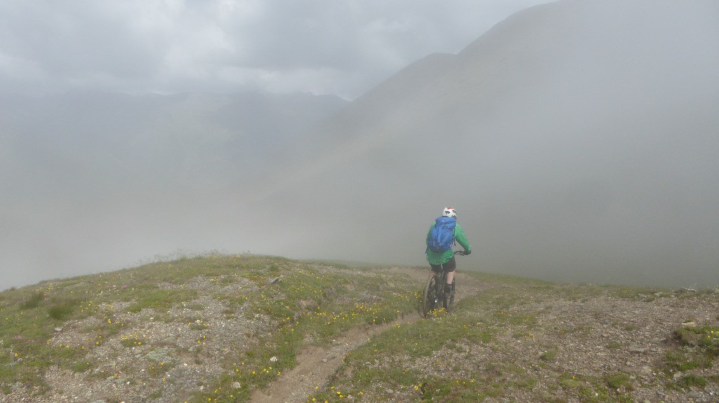 Côté Queyrasin, la nebbia se déchire enfin