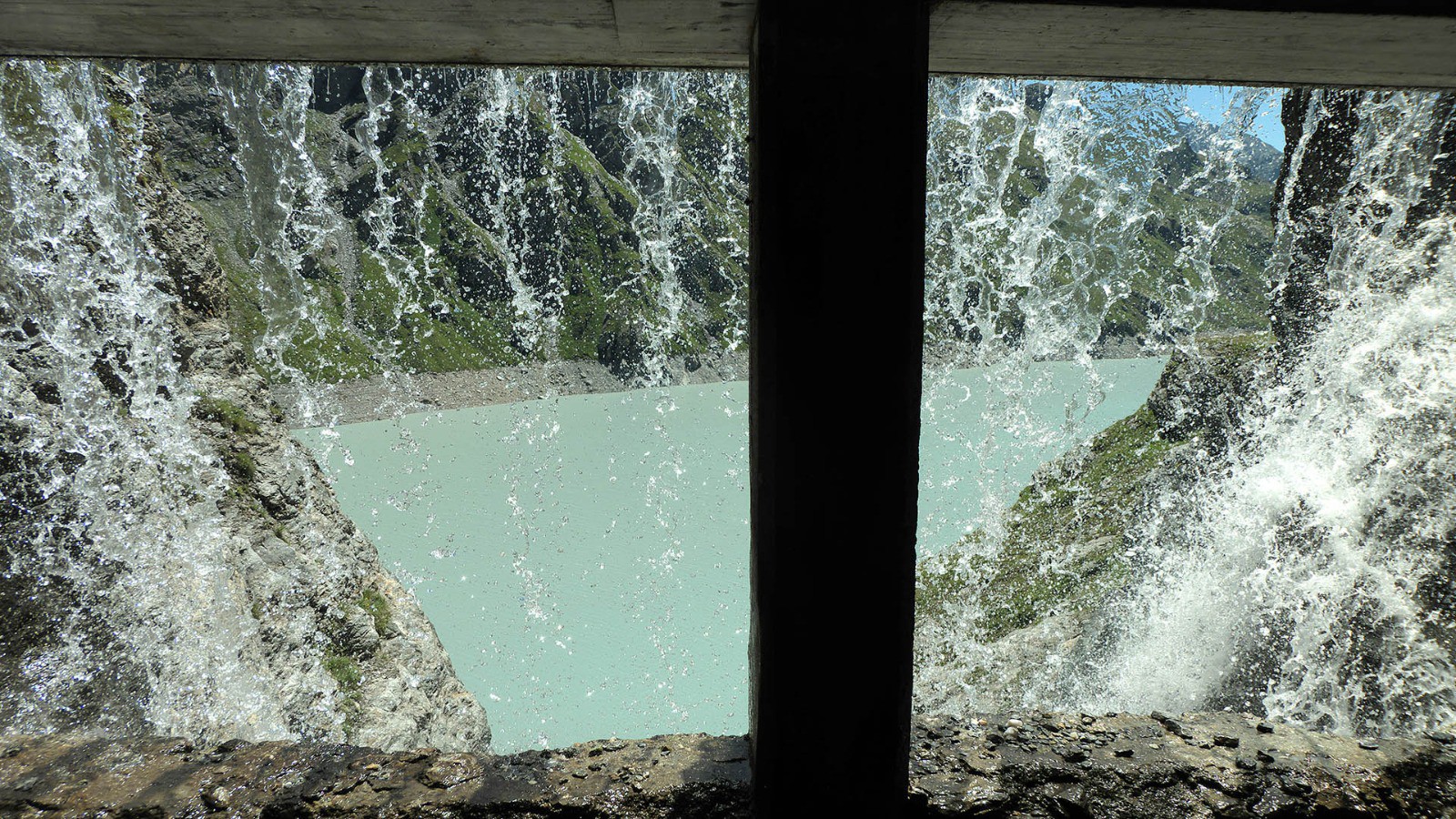#4 Vue liquide depuis la piste sous-terraine Vue liquide depuis la piste sous-terraine
