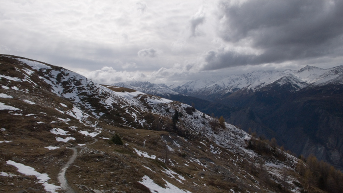 Chemin de Ronde : A cause des chasseurs, le ciel est gris