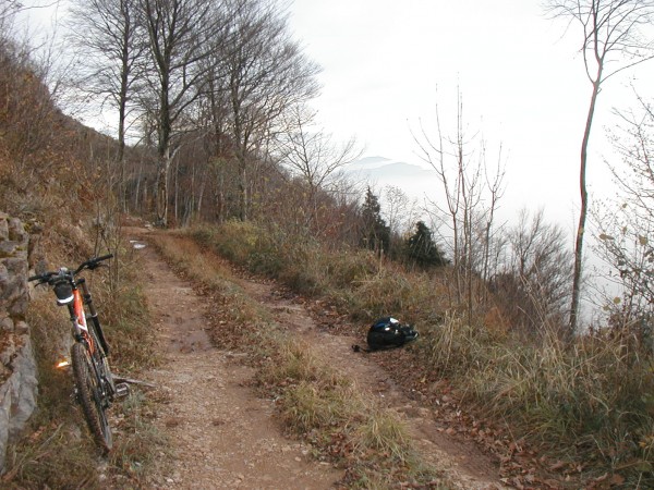 #2 La piste sous le signal : La monture est au repos. La piste sous le signal : La monture est au repos.
