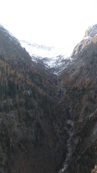 #6 Cascade : Ca sent la fin de saison ou le début de celle de ski Cascade : Ca sent la fin de saison ou le début de celle de ski
