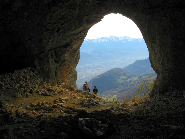 La Rousse : La Grotte