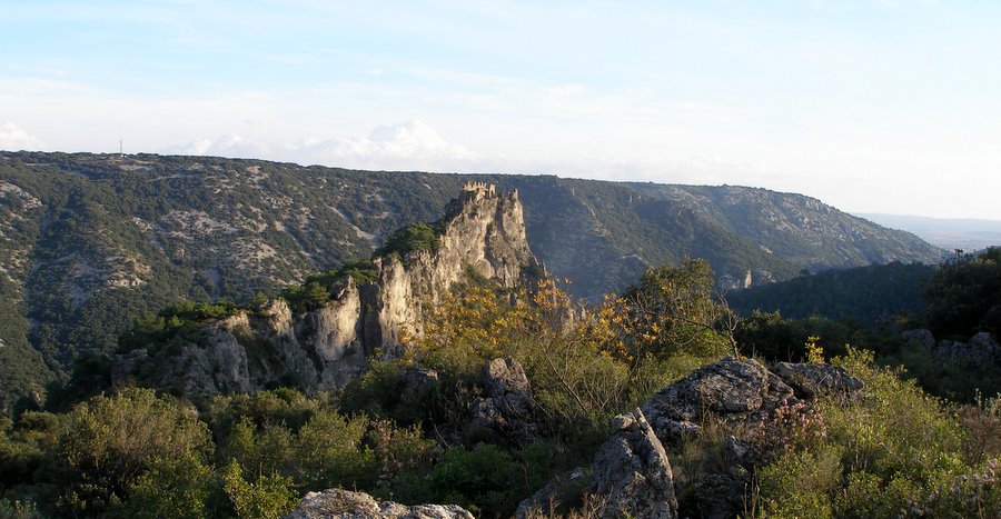 Belle ruine : au dessus de St Guilhem