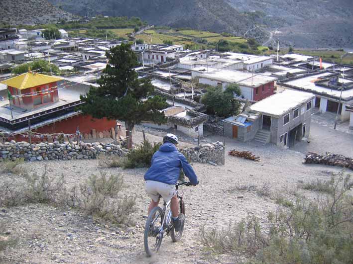 #14 VILLAGE : dre dans le pentu!! VILLAGE : dre dans le pentu!!