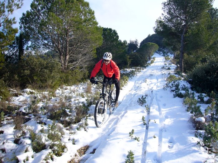 #7 Descente joueuse : Gaffe...ça glisse !
(photo Alain) Descente joueuse : Gaffe...ça glisse !
(photo Alain)