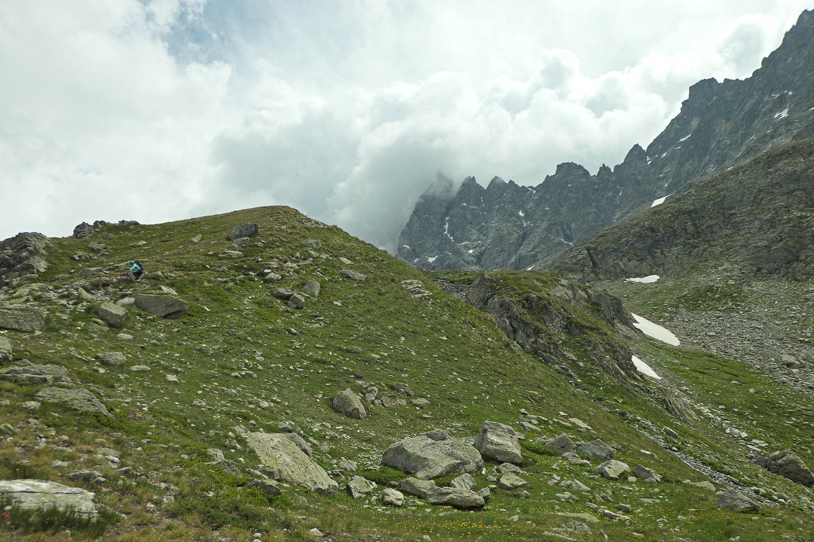  un bon T4 , avec quelques marches en 5 au-dessus du lac dell'Inclousa