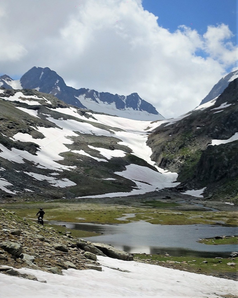 Vue glacier saint Sorlin vers le col des Quirlies pour info conditions