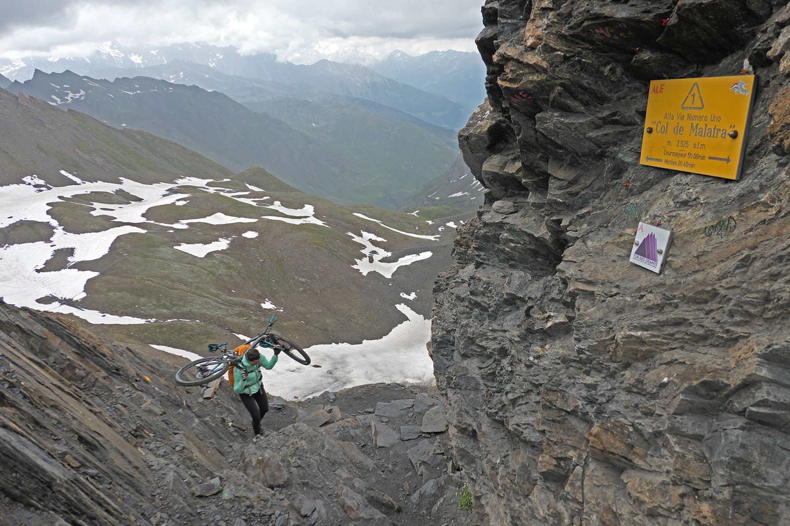 Arrivée au col de Malatra