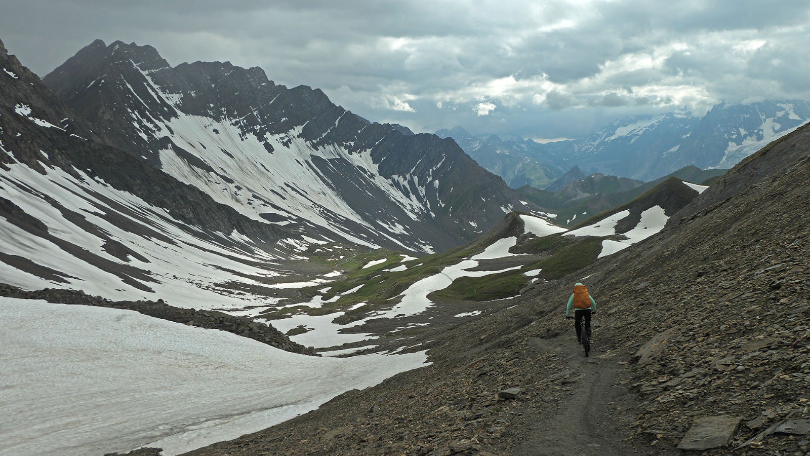 Descente du col de Malatra