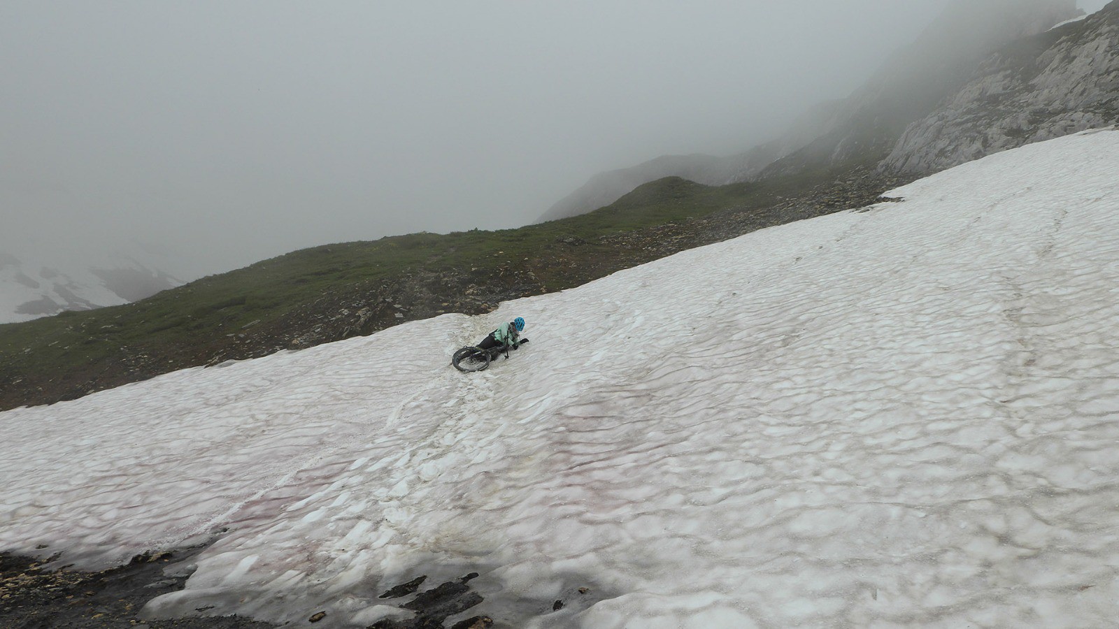 Madame fait de la luge...