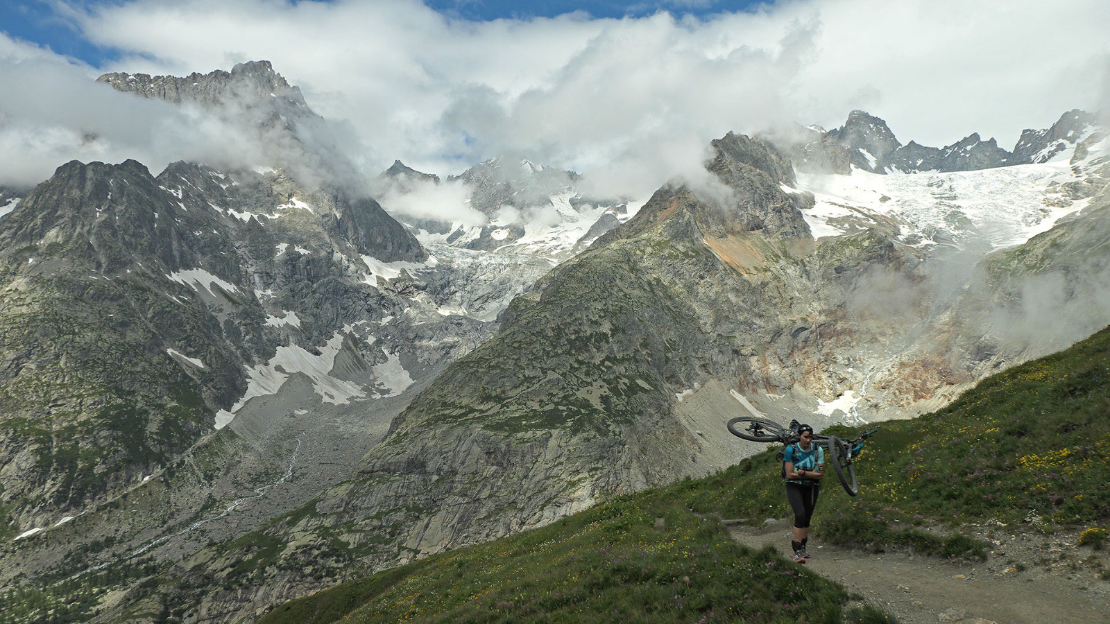 Glaciers du Triolet et de Prè de Bar