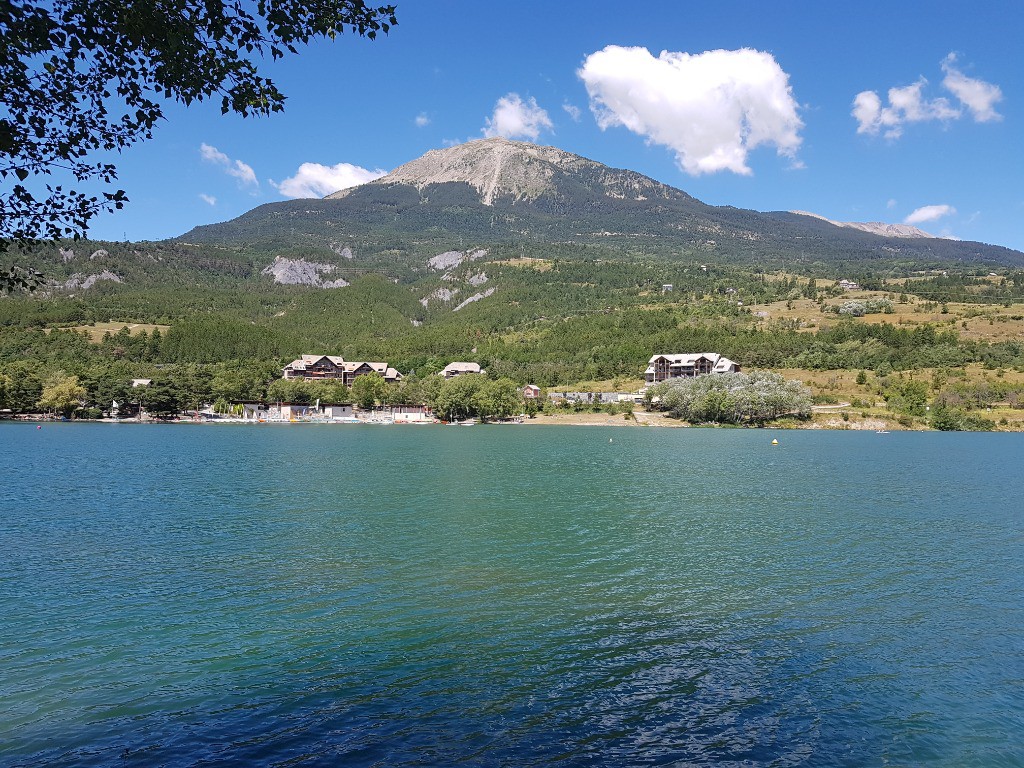 #1 Le Mont ... vu du bas Le Mont ... vu du bas