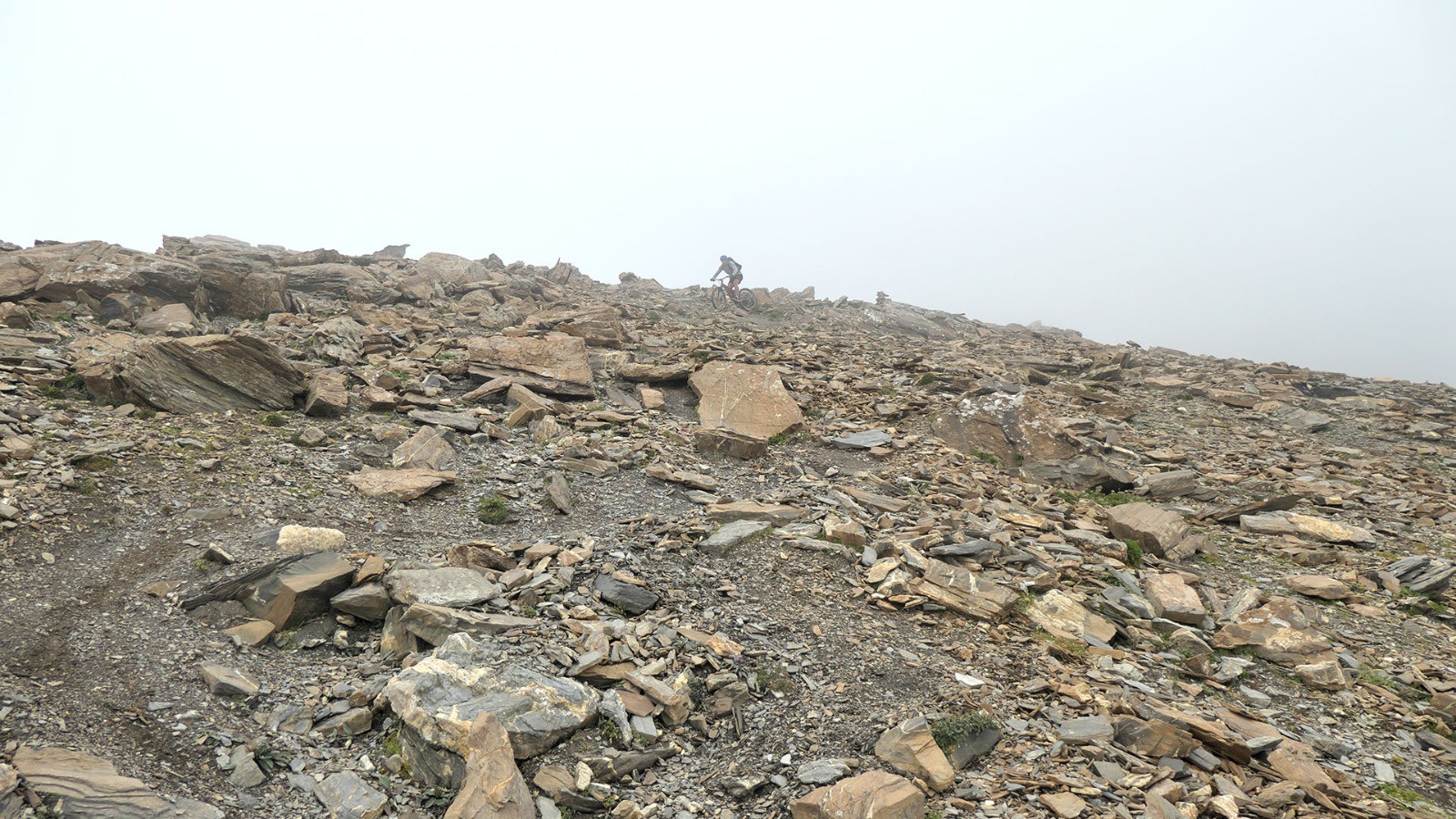 #16 Descente sur la crête SE de Vautisse Descente sur la crête SE de Vautisse