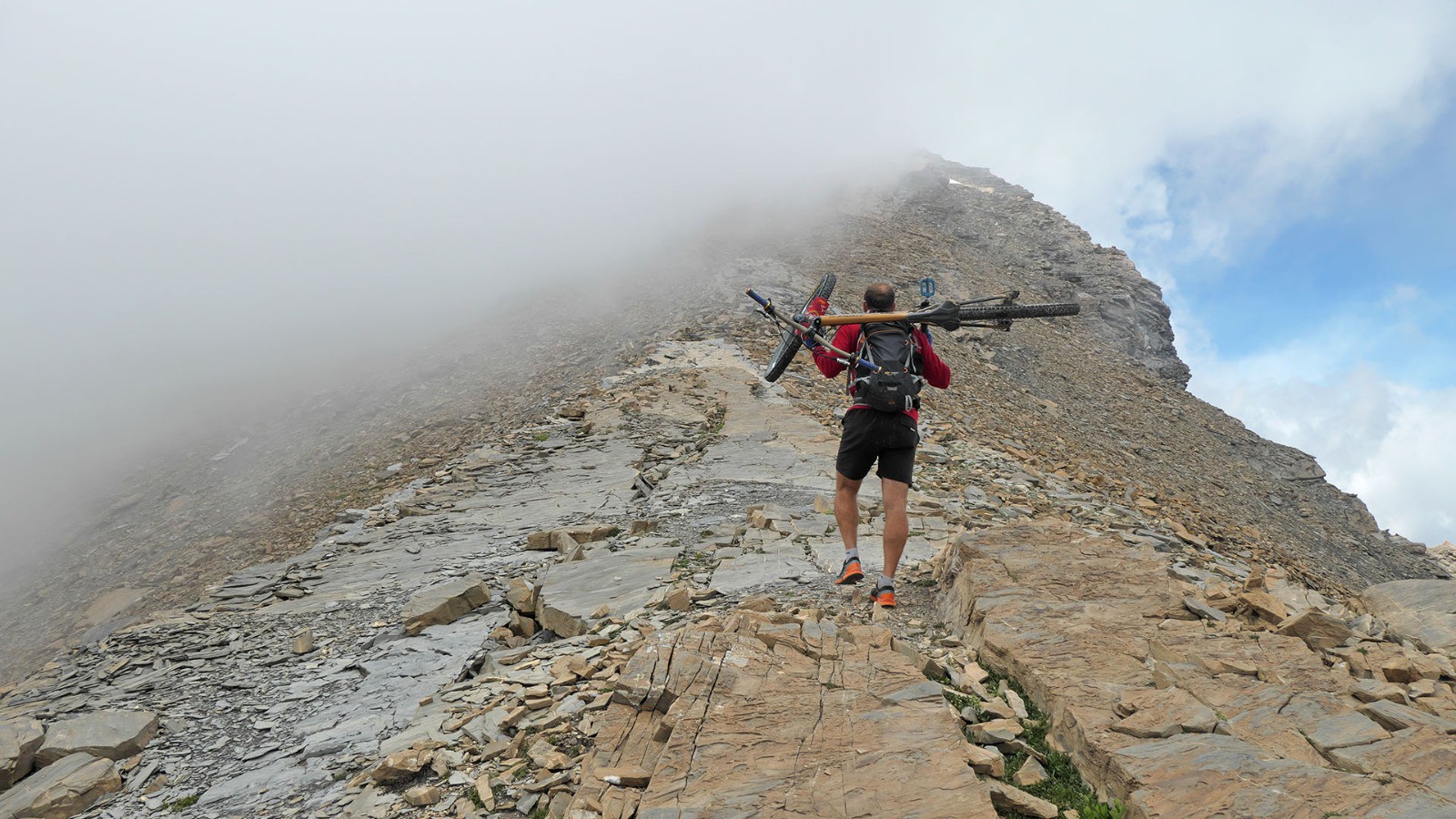 #5 Montée par le sentier ENE de Vautisse Montée par le sentier ENE de Vautisse