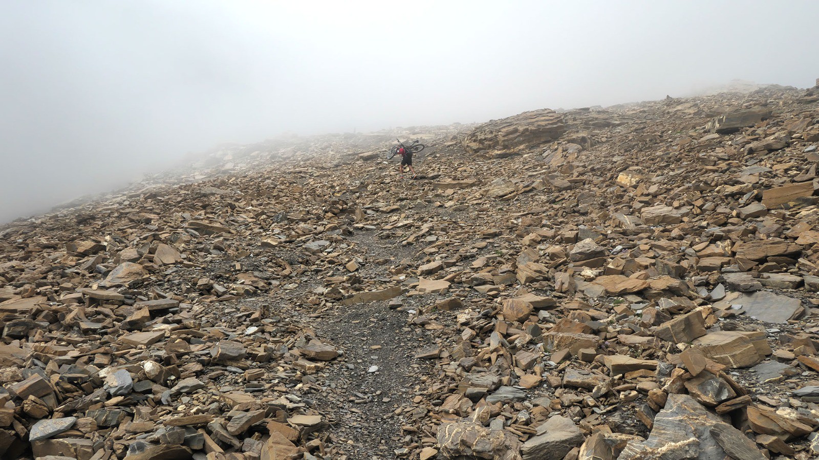 #8 Montée par le sentier ENE de Vautisse Montée par le sentier ENE de Vautisse