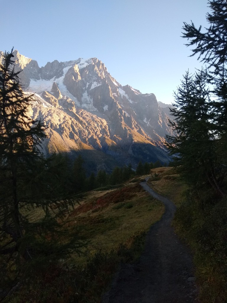 Balcon du Val Ferret au petit matin