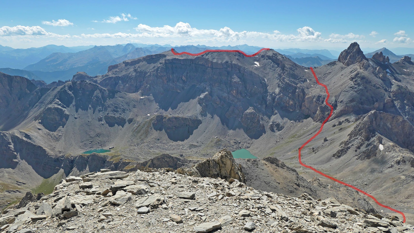#10 Depuis le Pic de Panestrel, vue sur la suite de l Depuis le Pic de Panestrel, vue sur la suite de l'itinéraire vers les Mortices