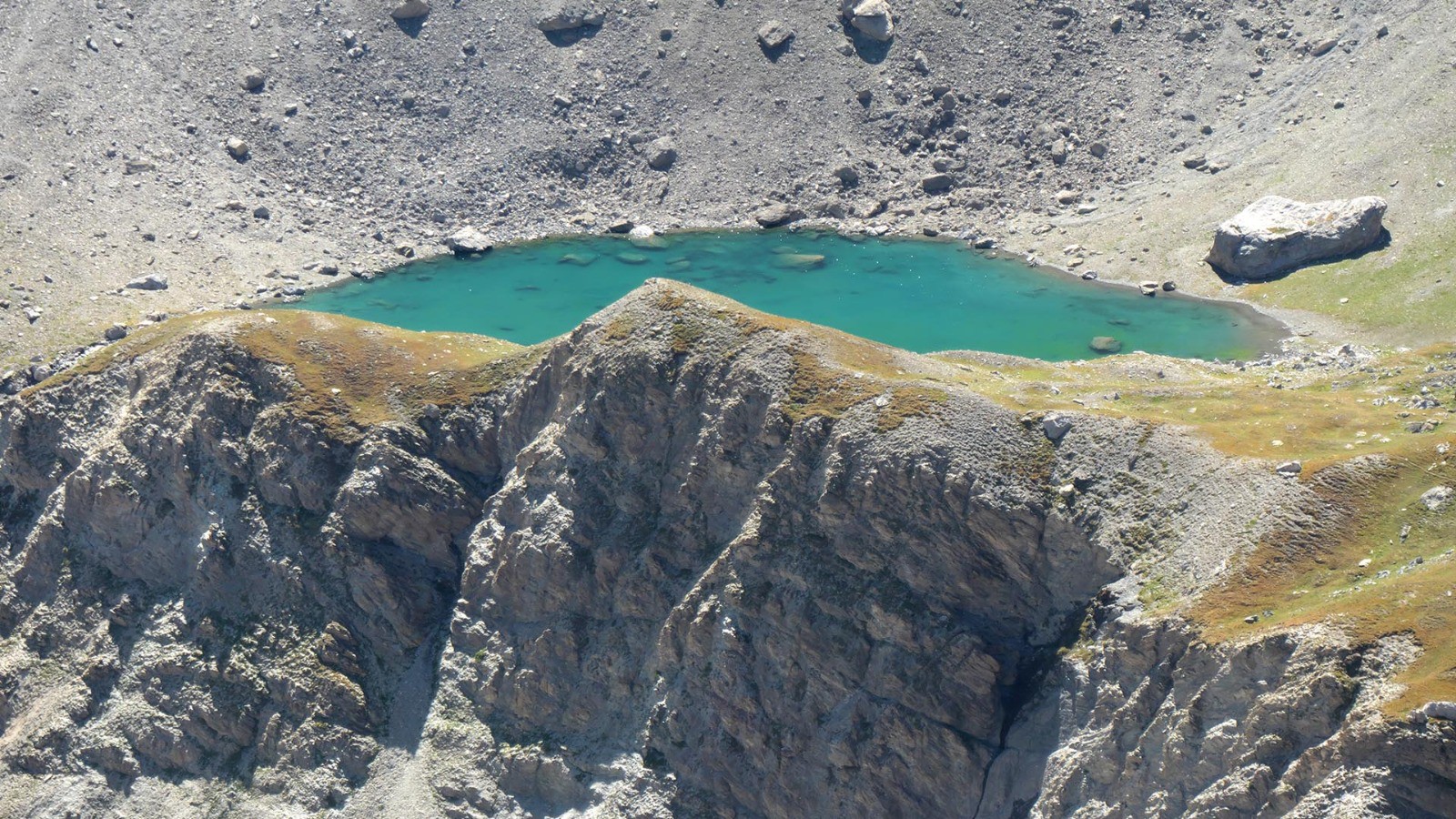 Le lac Bleu est plutôt vert