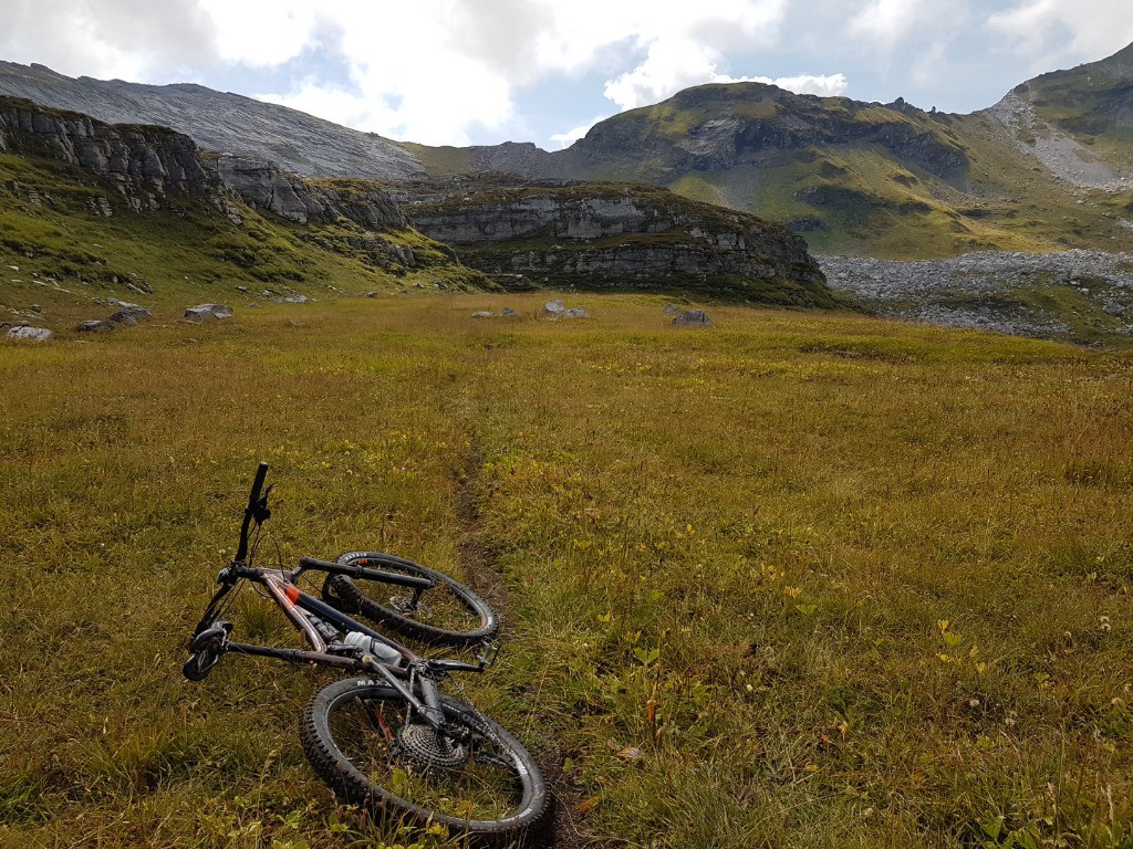 #10 Sentier : Les Pâturages les Salamanes. Sentier : Les Pâturages les Salamanes.