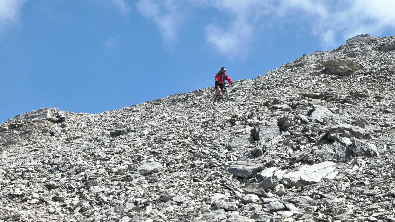 Tout en haut de la descente