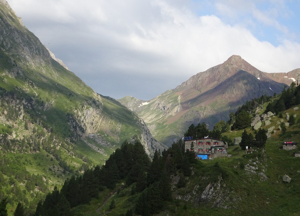 Le refuge d'Estos, ça se noircit