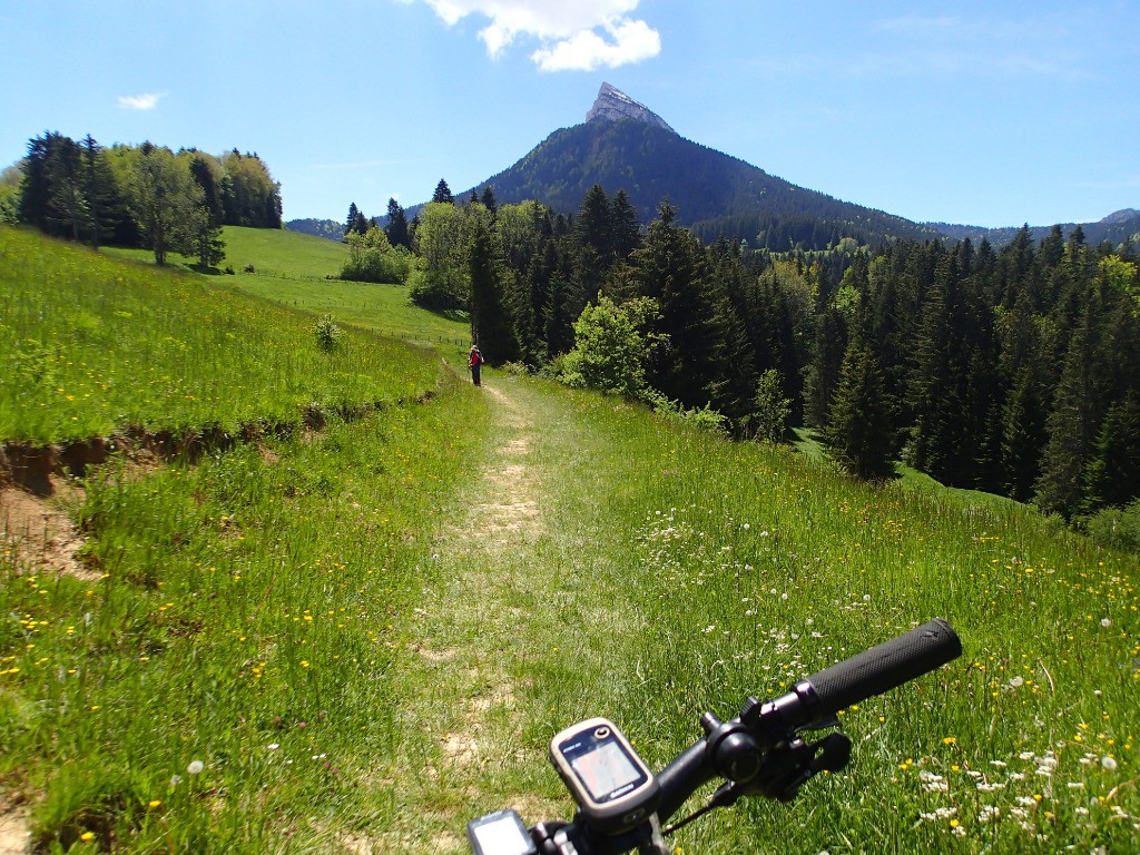 #8 Chamechaude fume, komdab ... Chamechaude fume, komdab ...