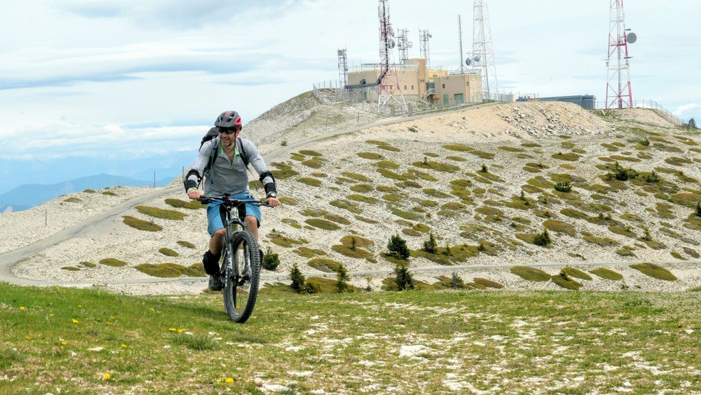 Montange de Lure, c'est l'heure du casse croûte