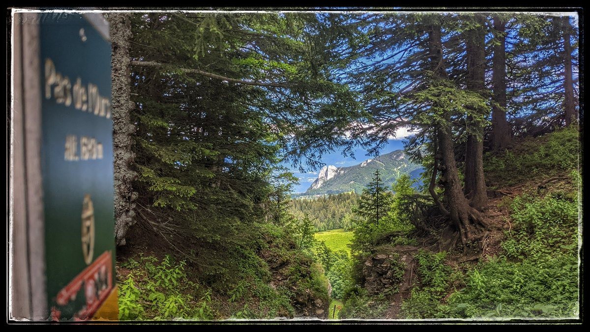 #9 3 pucelles depuis la brèche du Pas de l 3 pucelles depuis la brèche du Pas de l'Ours