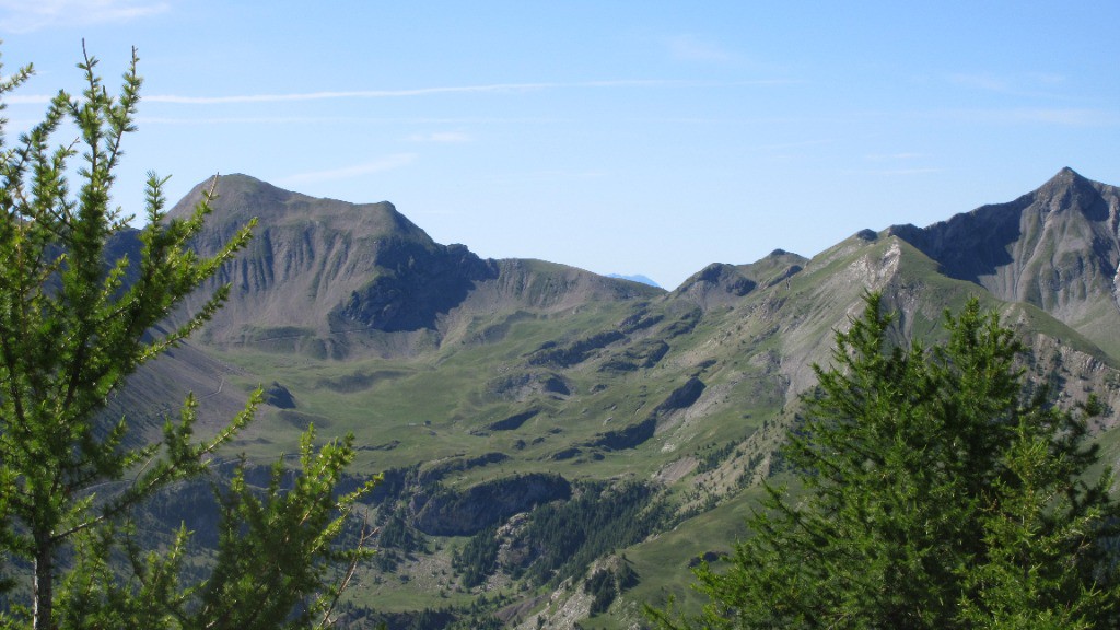 Col de Chorges, sentier d'accès en traversée sous Les Parias 