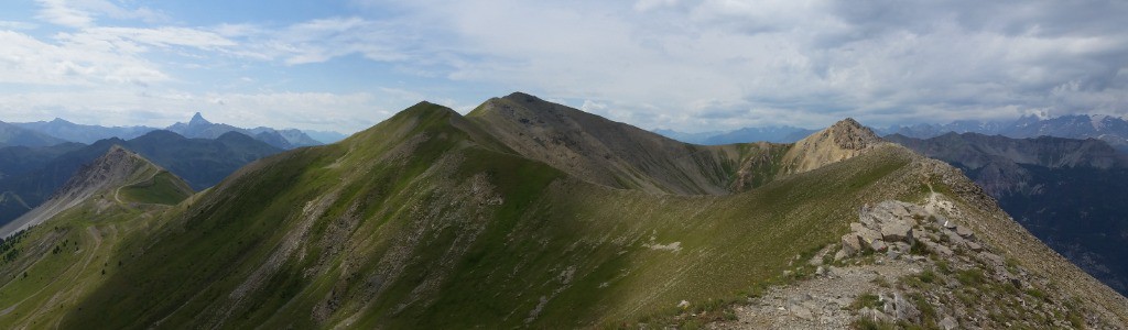 Au fond le Rochebrune