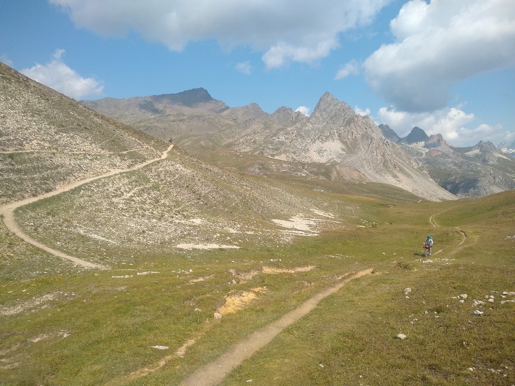 Col de Vallée étroite accompagné de Sébastien