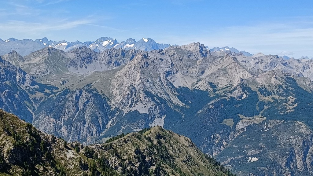 #34 Ailefroide, Pelvoux, Ecrins depuis la Crête des Chambrettes. Ailefroide, Pelvoux, Ecrins depuis la Crête des Chambrettes.