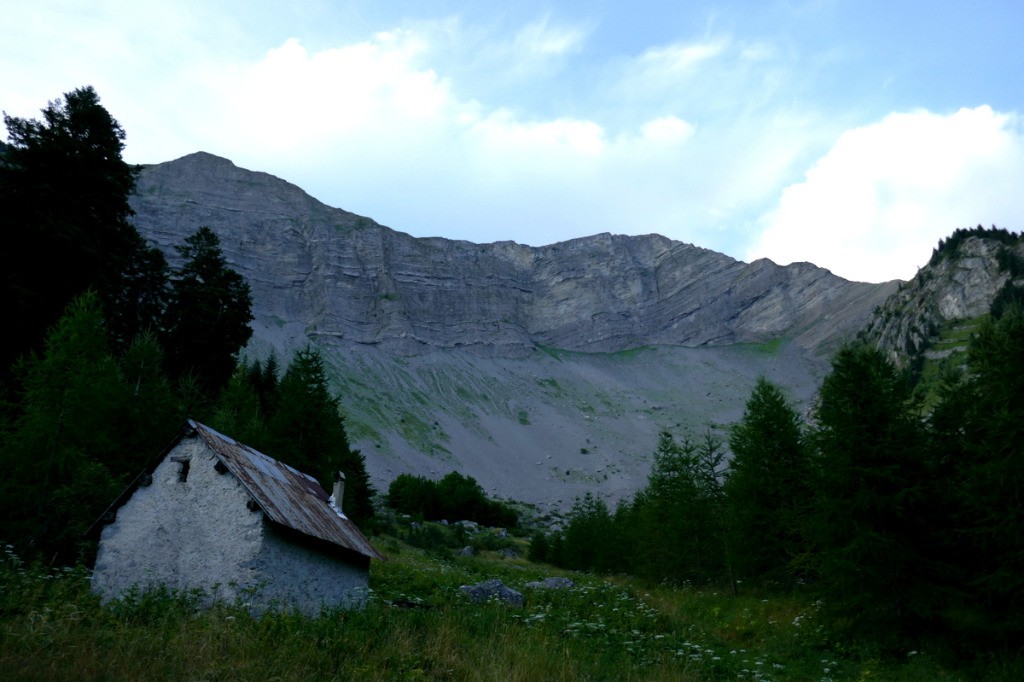 #3 Cabane de Pierre (sous le col du Noyer) Cabane de Pierre (sous le col du Noyer)