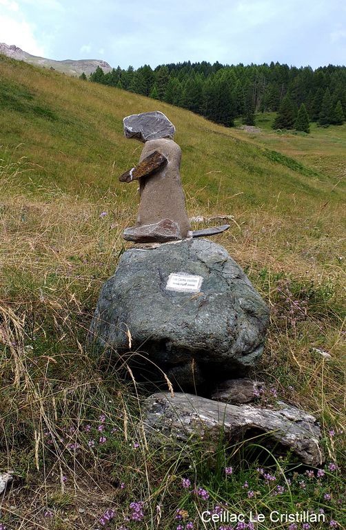 #10 Christillan les Cairns Christillan les Cairns