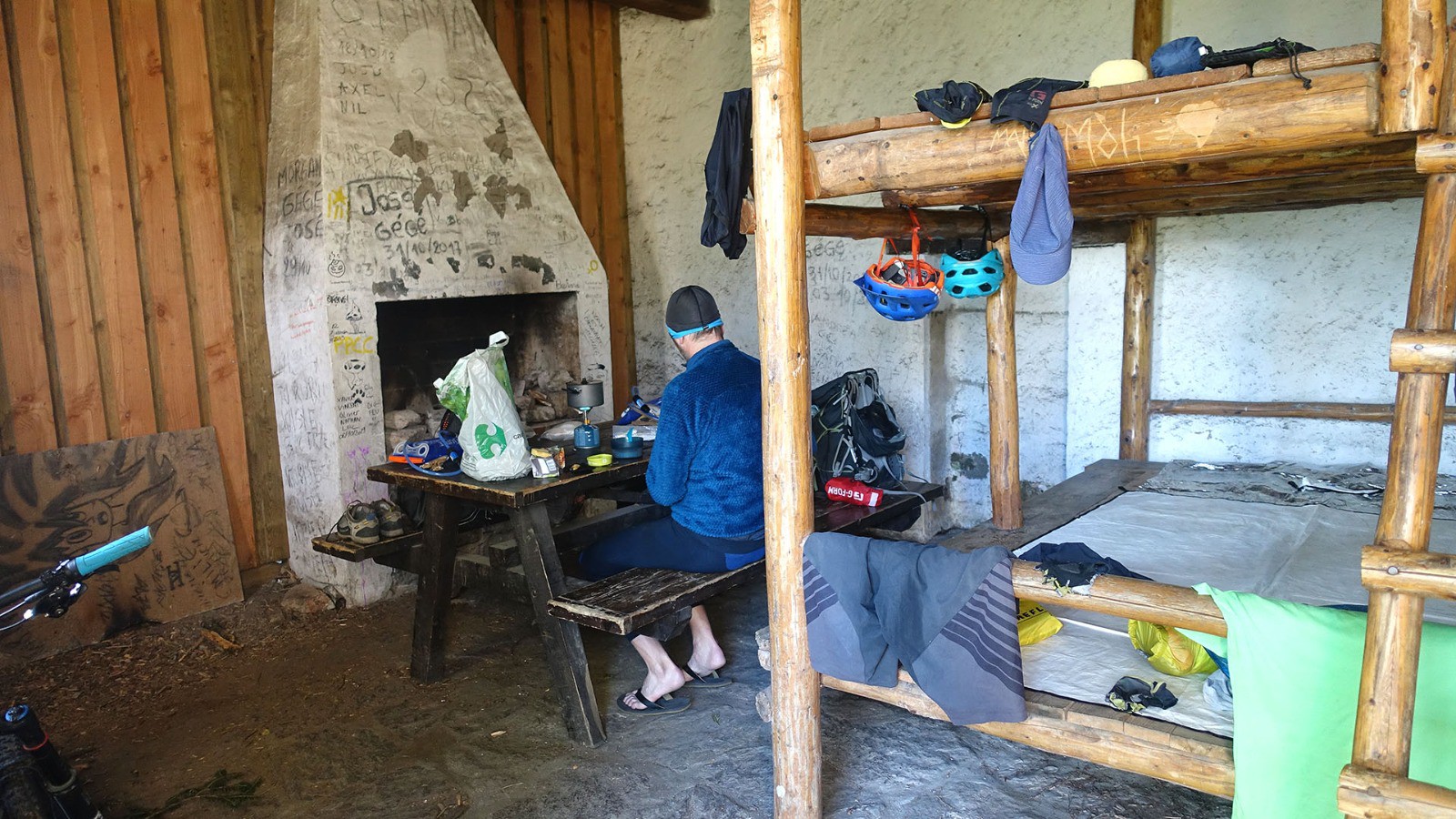 #20 J4, Cabane de l J4, Cabane de l'Estanyol
