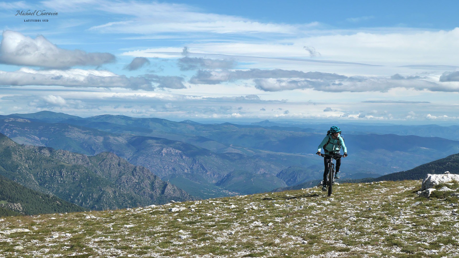 J5, Collada de Roques Blanques